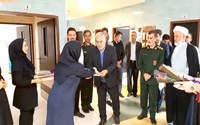 تجلیل فرماندار شاهین‌دژ از پرستاران بیمارستان شهید راثی 